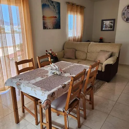 Home2book Terrace Bliss *